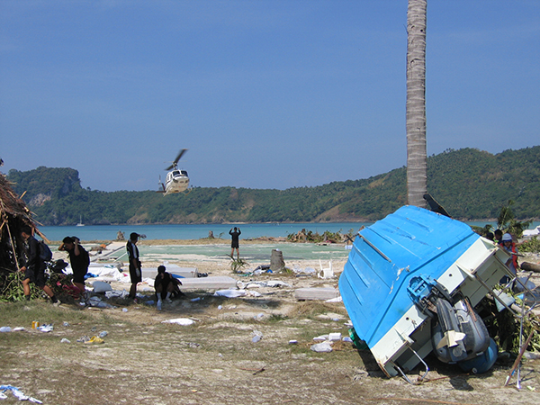 Tsunami Thailand Phi Phi Island 2004